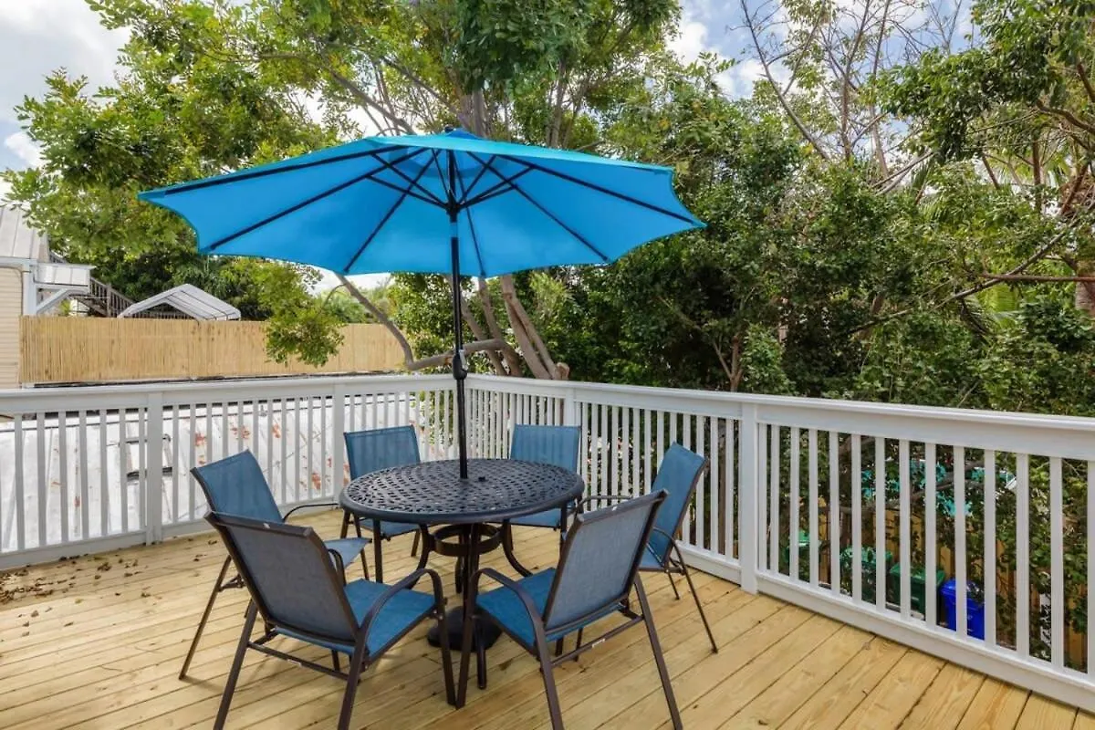 Cloud Suite On Duval Key West