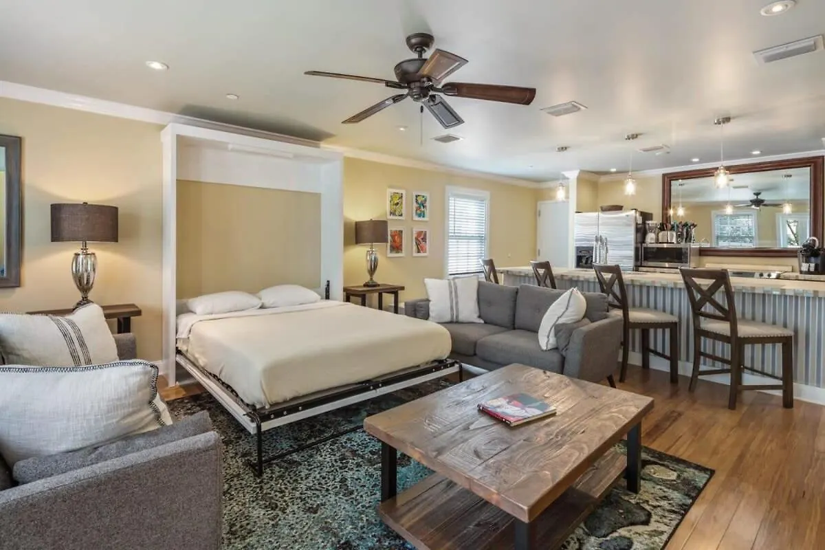 Apartment Cloud Suite On Duval Key West