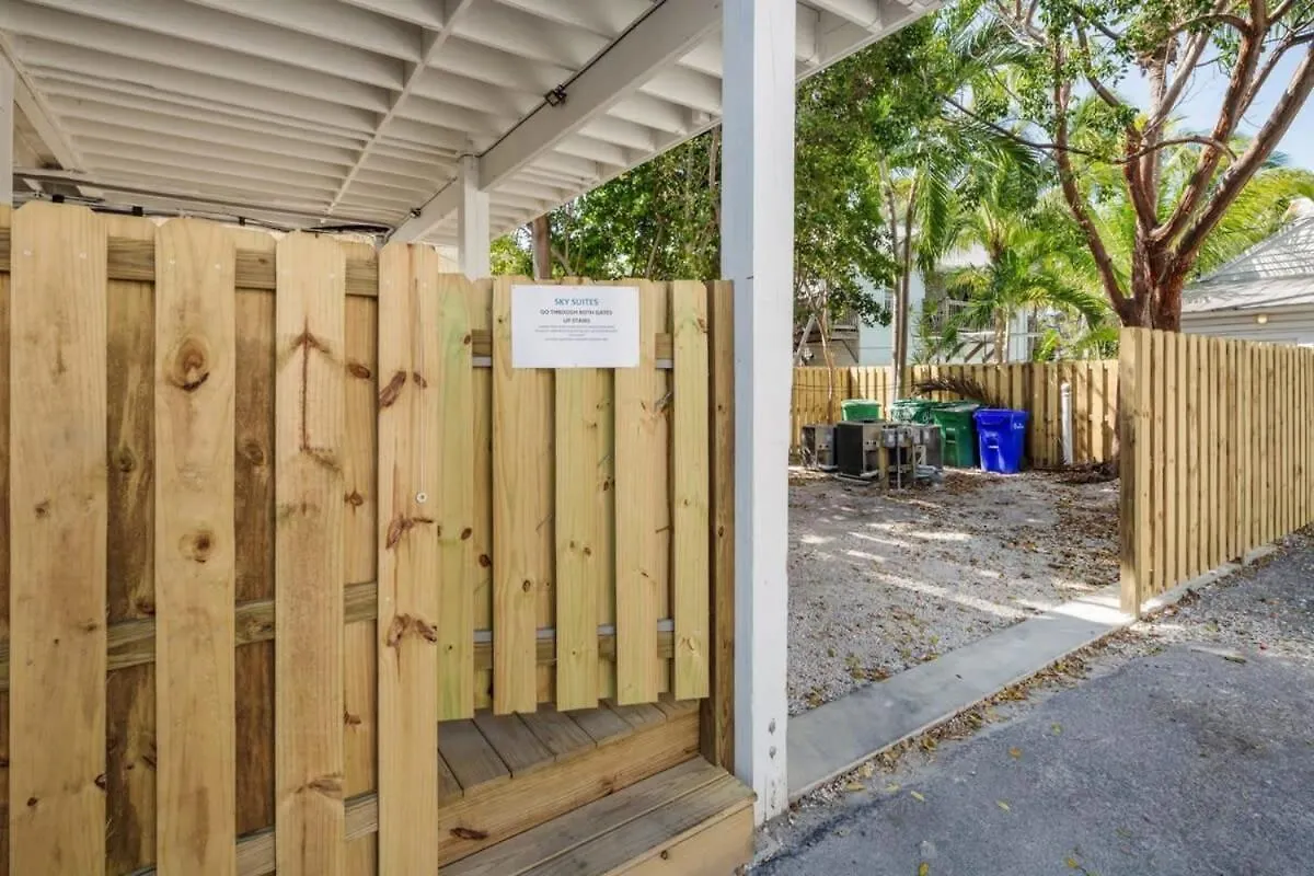 Apartment Cloud Suite On Duval Key West